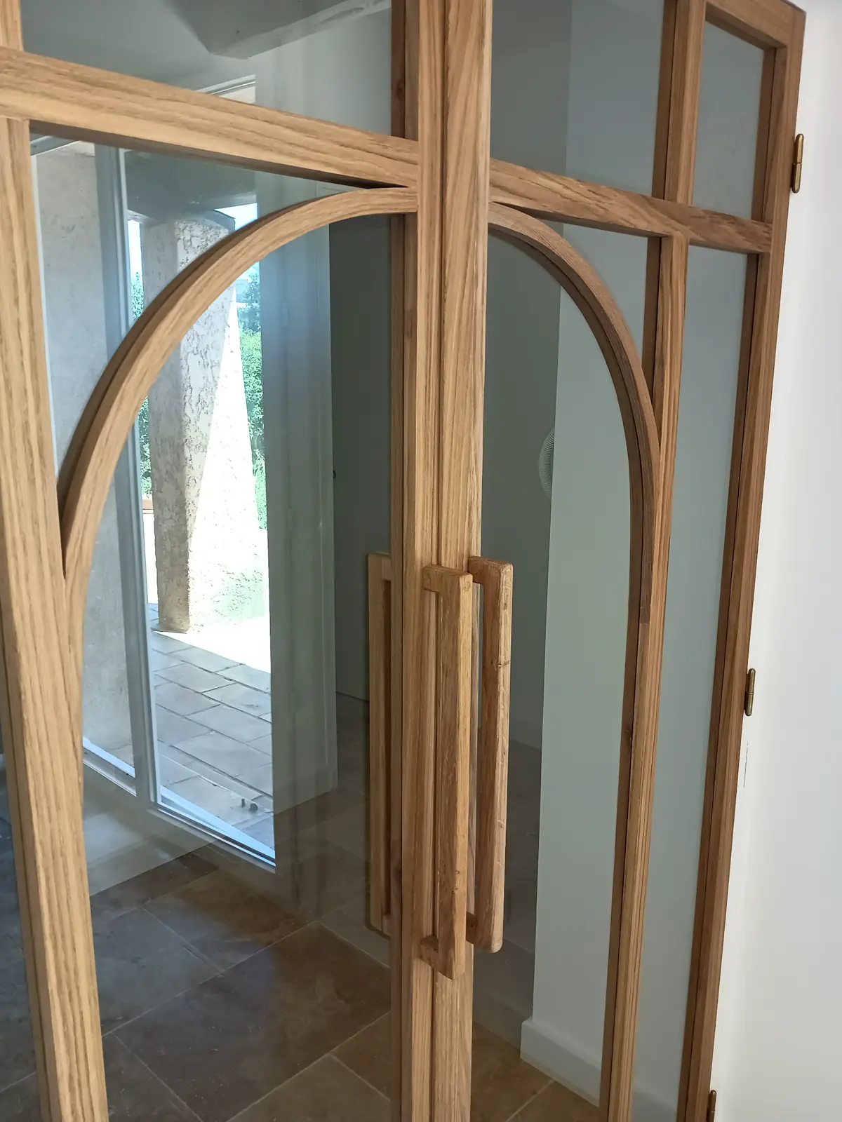 Porte à cadre en bois réalisée sur mesure